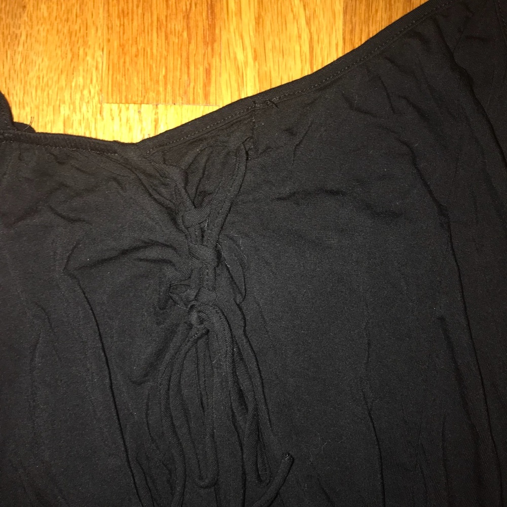 Black strappy romper - Picture 3 of 3